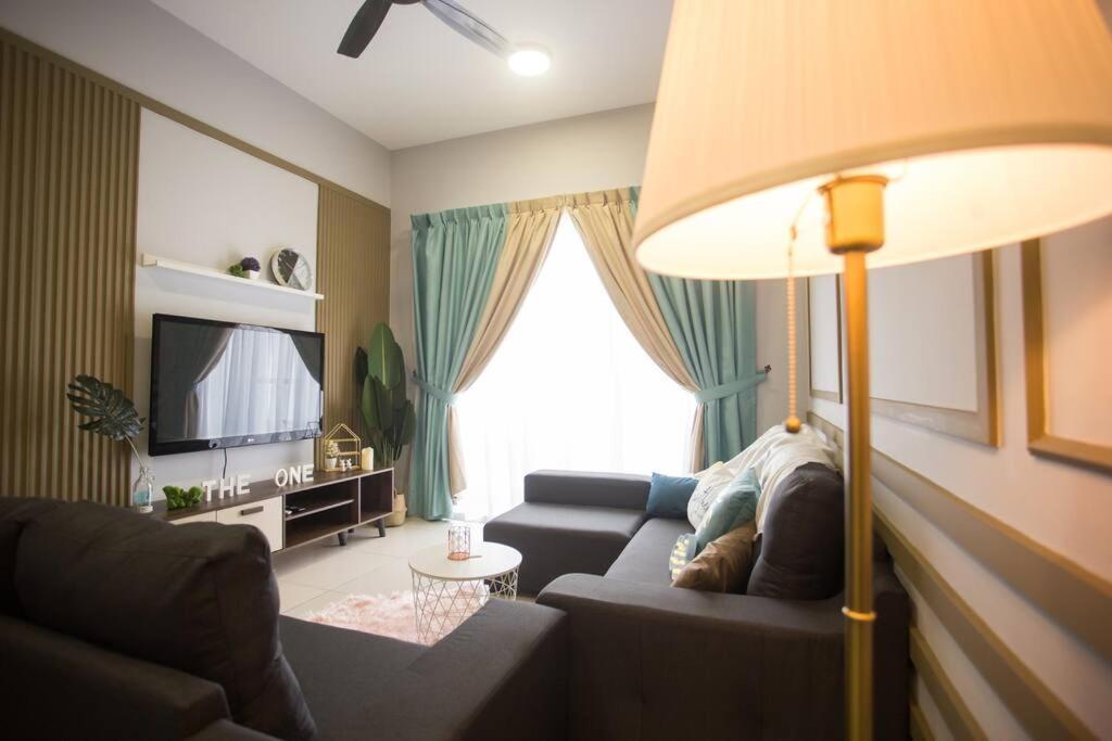 New Skysuites Lovely 2 Bedroom 4-6Pax Τζόχορ Μπάχρου Εξωτερικό φωτογραφία