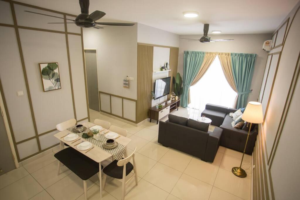 New Skysuites Lovely 2 Bedroom 4-6Pax Τζόχορ Μπάχρου Εξωτερικό φωτογραφία