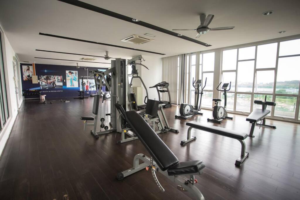 New Skysuites Lovely 2 Bedroom 4-6Pax Τζόχορ Μπάχρου Εξωτερικό φωτογραφία