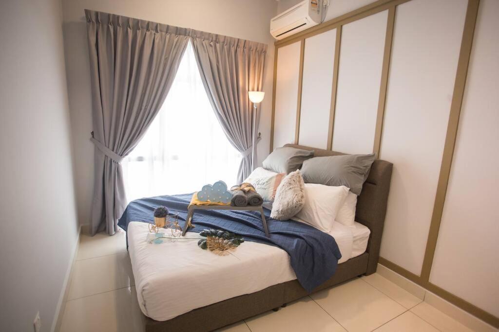 New Skysuites Lovely 2 Bedroom 4-6Pax Τζόχορ Μπάχρου Εξωτερικό φωτογραφία