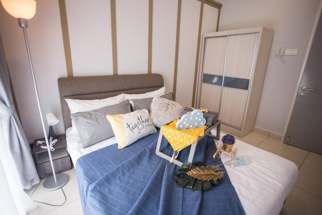 New Skysuites Lovely 2 Bedroom 4-6Pax Τζόχορ Μπάχρου Εξωτερικό φωτογραφία