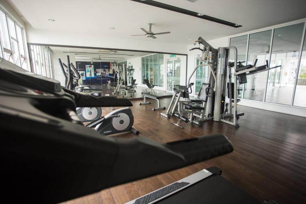 New Skysuites Lovely 2 Bedroom 4-6Pax Τζόχορ Μπάχρου Εξωτερικό φωτογραφία