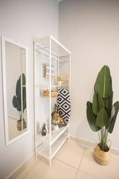 New Skysuites Lovely 2 Bedroom 4-6Pax Τζόχορ Μπάχρου Εξωτερικό φωτογραφία